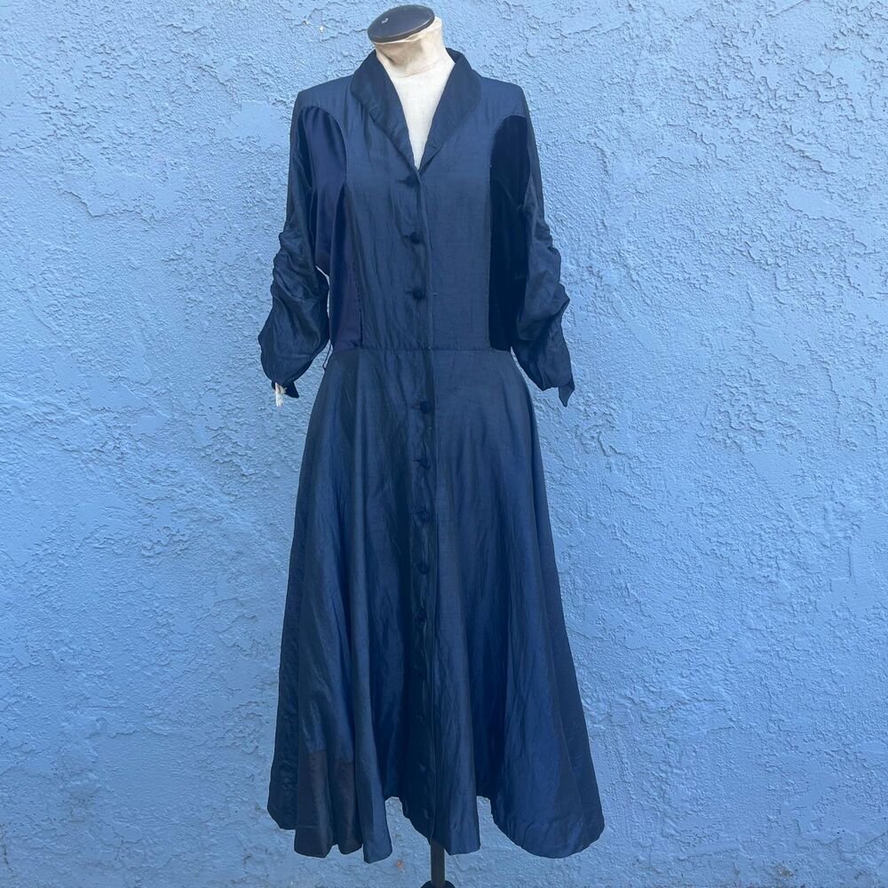 Vintage 1940s dress Taffeta Midi Size Medium Gothic retro witch